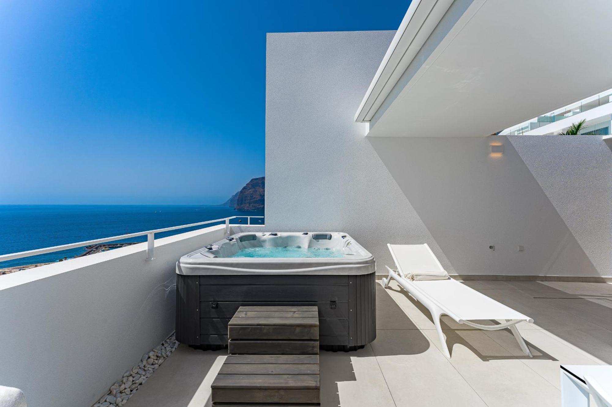 Aquasuites Luxury Penthouse A01 Acantilado de los Gigantes Exterior photo